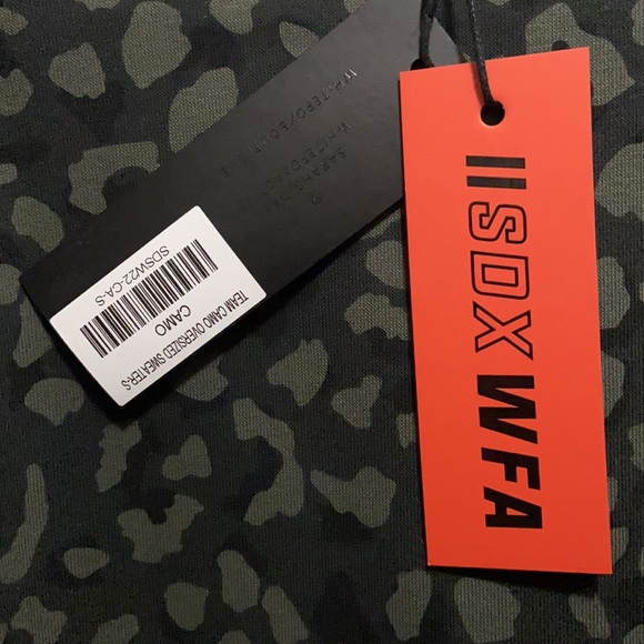 NWT White Fox Sarah’s Day Camo Oversized Sweater - Picture 4 of 6